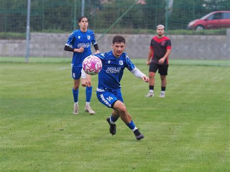 Balatonalmádi foci mérkőzés pillanata