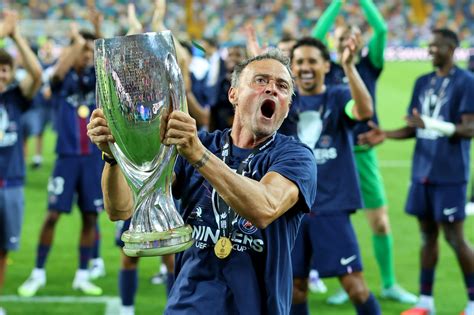 Ferencvárosi vízilabdacsapat Európai Szuperkupa győzelmet ünnepel