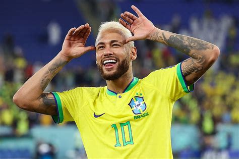 Neymar remek szabadrúgása