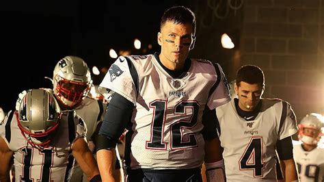 Chris Hogan egy sikeres elkapás után Tom Bradyvel
