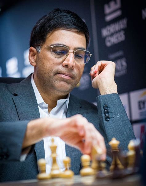 Viswanathan Anand indiai világbajnok Miskolcon 2009-ben