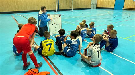 Futsal klubcsapat edzésen