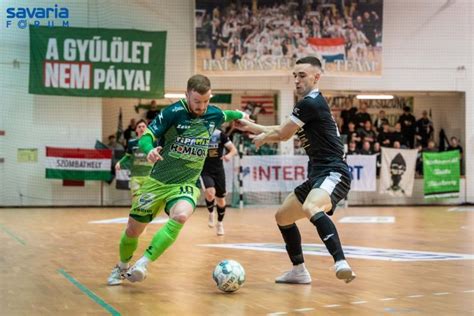 Fiatal futsal játékosok mérkőzésen