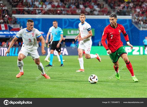 Magyarország és Wales válogatottjainak korábbi mérkőzése