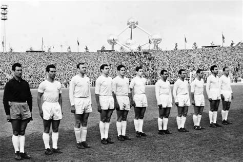 A Real Madrid csapata az 1966-os BEK-döntő előtt, amelyet 2-1-re nyert meg a jugoszláv Partizan ellen