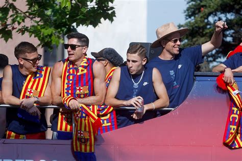 Barcelona szurkolók a régi stadionban, ahogy a culé becenév eredt