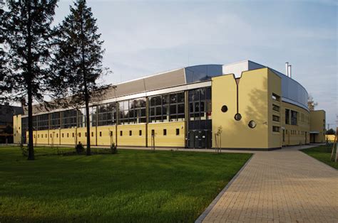 Modern sportcsarnok Kaposváron