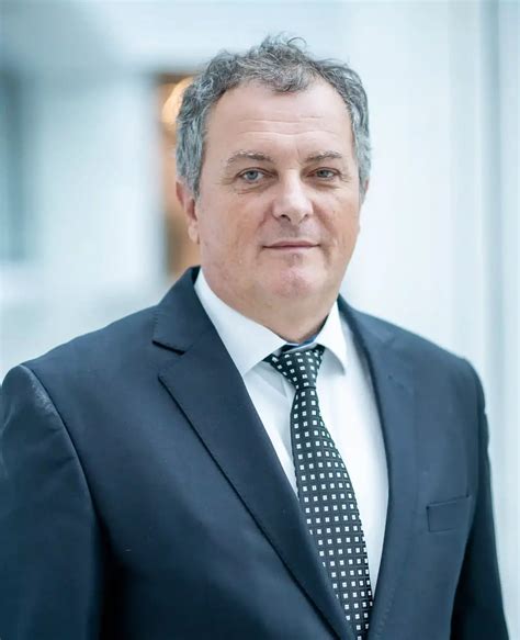 Nagy Zoltán fiatal újságíróként, iskolaújságot szerkesztve