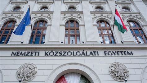Közigazgatási épület