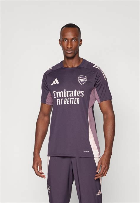 Arsenal edzőfelszerelések és kiegészítők választéka