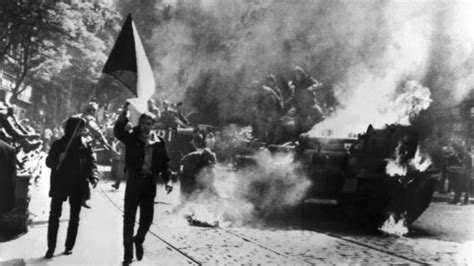 Az 1968-as prágai tavasz és a Varsói Szerződés bevonulása