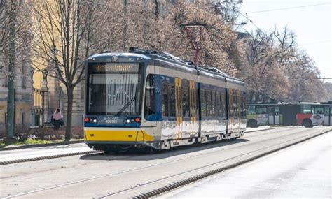 Hódmezővásárhelyi tram-train baleset helyszíne és rendőrségi vizsgálat