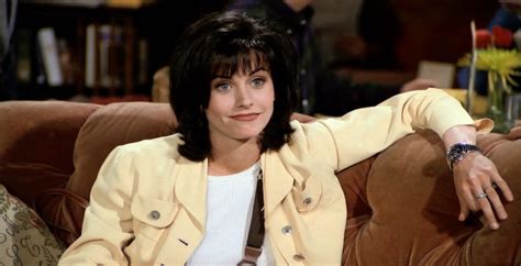 Monica Geller portréja a Jóbarátok lakásában
