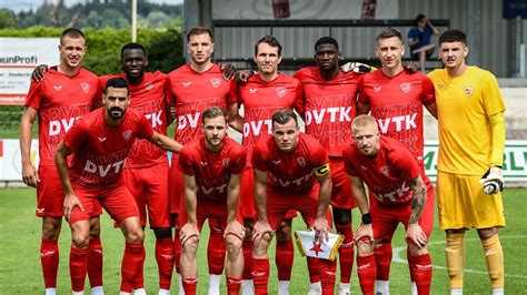 DVTK csapatkép az 1974-es NB I-es feljutás után