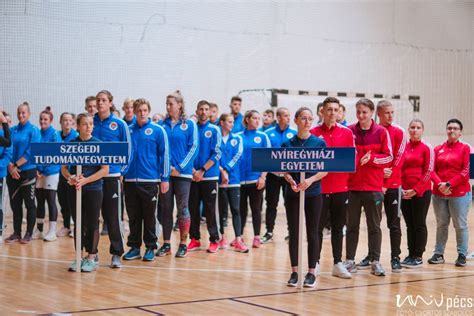 A sportszakos hallgatók sporttalálkozójának hangulata és versenyszámai