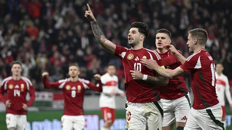 Az első ukrán válogatott mérkőzés emléktáblája Ungváron