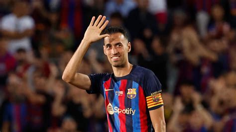 Sergio Busquets gólt szerez a Chelsea ellen
