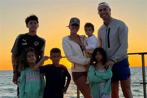 Cristiano Ronaldo gyermekkora és származása