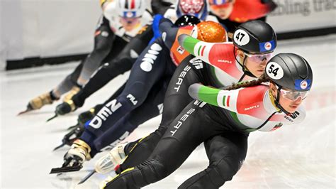 Rövidpályás gyorskorcsolya pálya