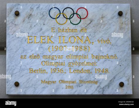 Elek Ilona emléktáblája Budapesten