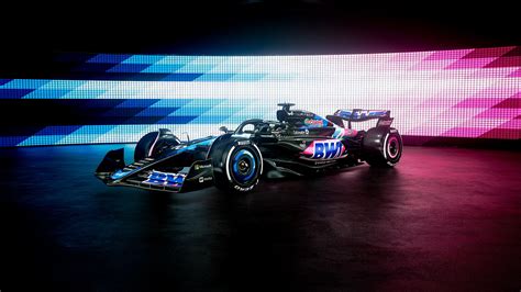 Alpine F1 autó lángokban Barcelonában
