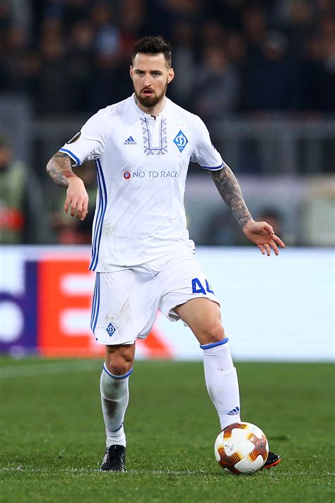 Kádár Tamás a Dinamo Kijev mezében, Európa Liga mérkőzésen