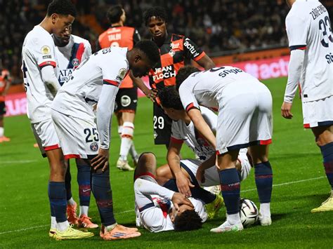 Súlyos futball sérülések pillanatai a pályán