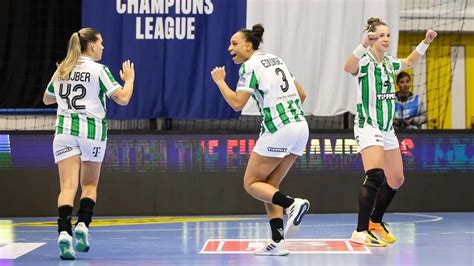 Ferencváros női kézilabdacsapat mérkőzés pillanatképe