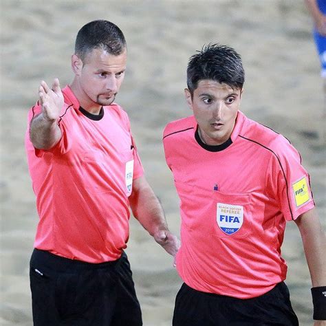Baghy Csaba mint strandlabdarúgó játékvezető