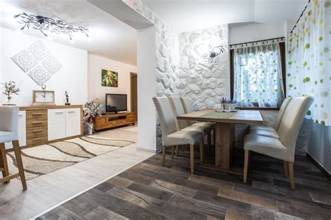 A felcsúti apartmanház építkezési területe