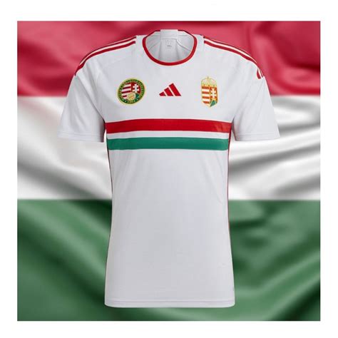 A magyar válogatott fehér idegenbeli meze