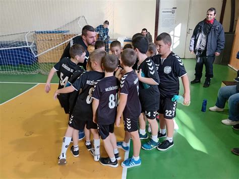 Mérkőzések és játékvezetők értékelése csillagokkal