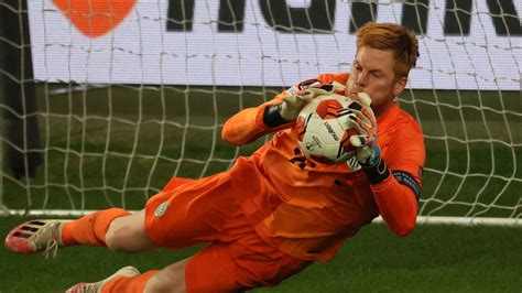Bogdán Ádám a Ferencváros kapujában véd egy mérkőzésen