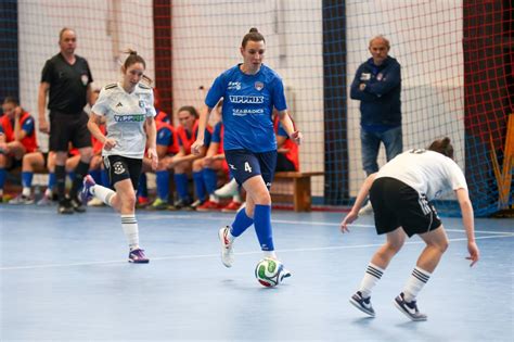 Edzés a futsal pályán
