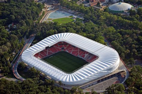 Nagyerdei Stadion Házirend ikonokkal