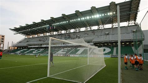 Az ETO Stadion bontás előtti állapota, egy utolsó pillantás a szerkezetre