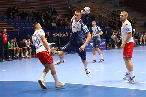 A Meshkov Brest csapata mérkőzés közben