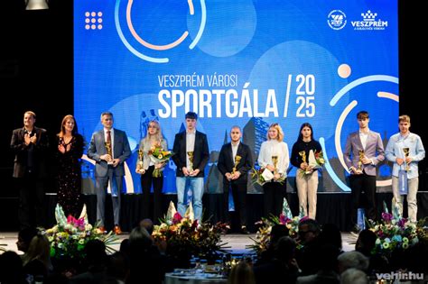 Egyetemi sportolók erőemelés