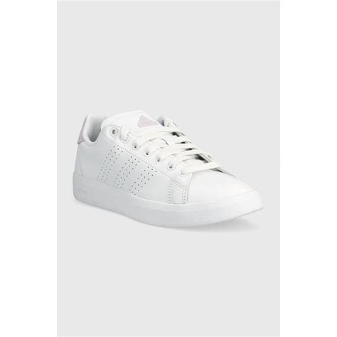 Adidas fehér bőr röplabdacipő anyaga és textúrája