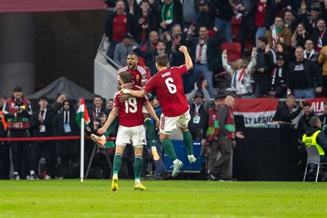 Cristiano Ronaldo ünnepli a rekordot érő gólját az írek elleni mérkőzésen