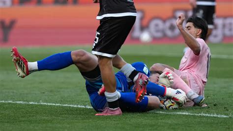 kapus sérülés futballpályán