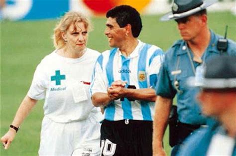 Diego Maradona Rab Tibor ellen