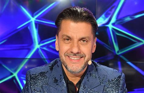 Kökény Attila fiatalkori fotója zongorával