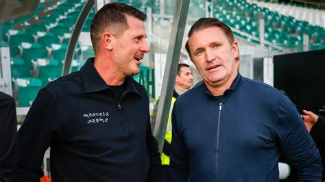 Borbély Balázs és Robbie Keane edzők