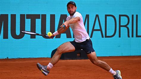 Aslan Karatsev teniszmeccsen