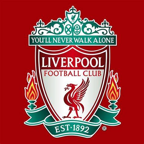 Liverpool szurkolók emlékező menetben