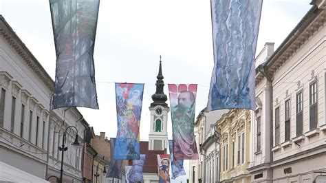 A Bajai új birkózócsarnok kívülről