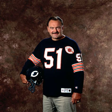 Dick Butkus akcióban a Chicago Bears mezében