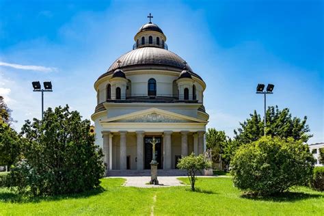 A Kölcsey Központ és a Szent Anna-templom helyszínei
