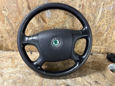 Skoda Octavia kormánykerék és digitális műszeregység